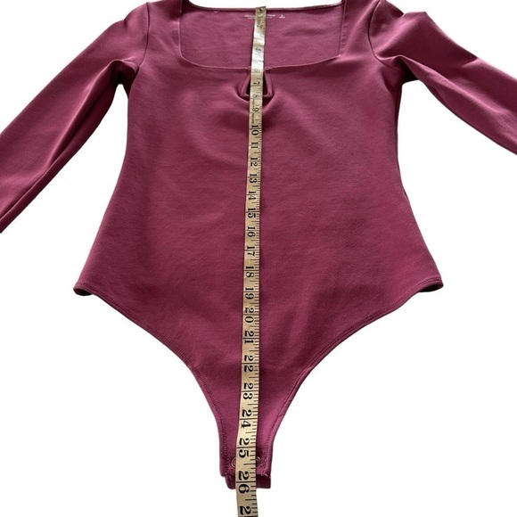 ABERCROMBIE & FITCH RASPBERRY PINK PONTE TRIANGLE NOTCH NECK BODYSUIT SMALL - Picture 11 of 14